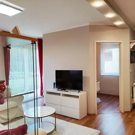 Var-lak Apartman Heviz
