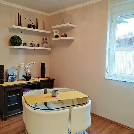 Var-lak Apartman * Heviz