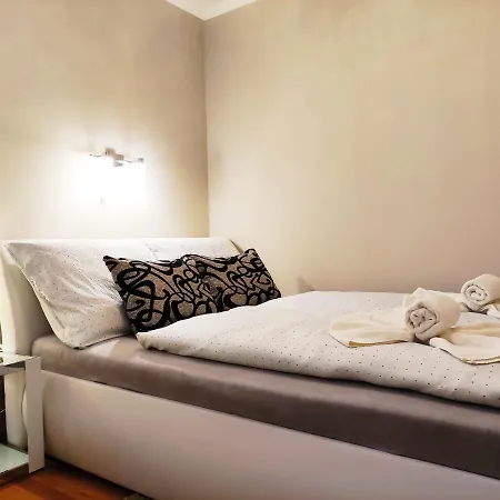Var-lak Apartman Heviz